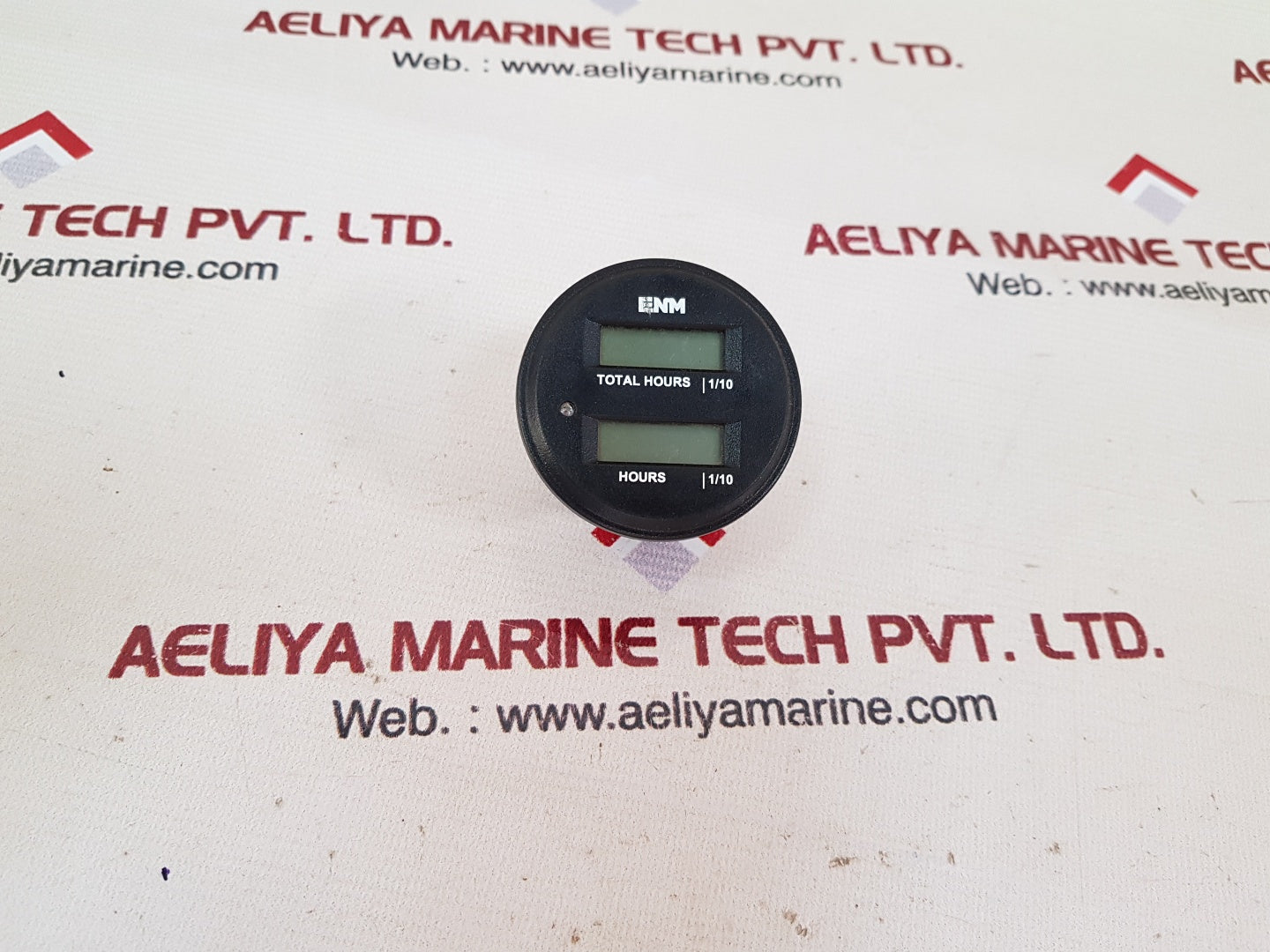 Enm pt1210g0 lcd hours meter 