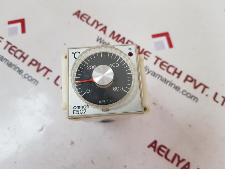 Omron e5c2-r20k temperature controller