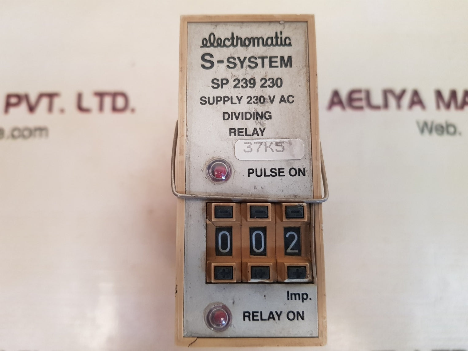 Electromatic s-system sp 239 230 dividing relay