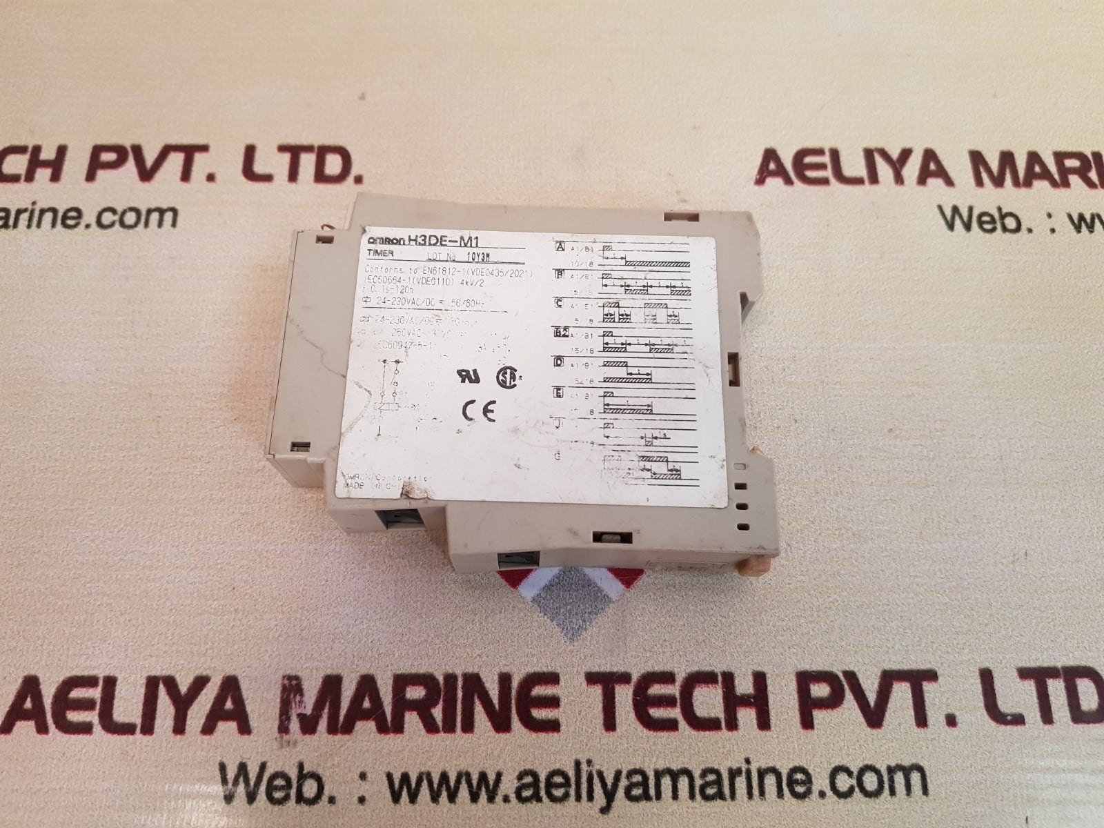 Omron h3de-m1 timer 24-230vac/dc~50/60hz