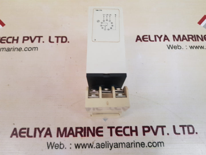 Electromatic s-system sm 170 440 3-phase sequence voltage relay with base
