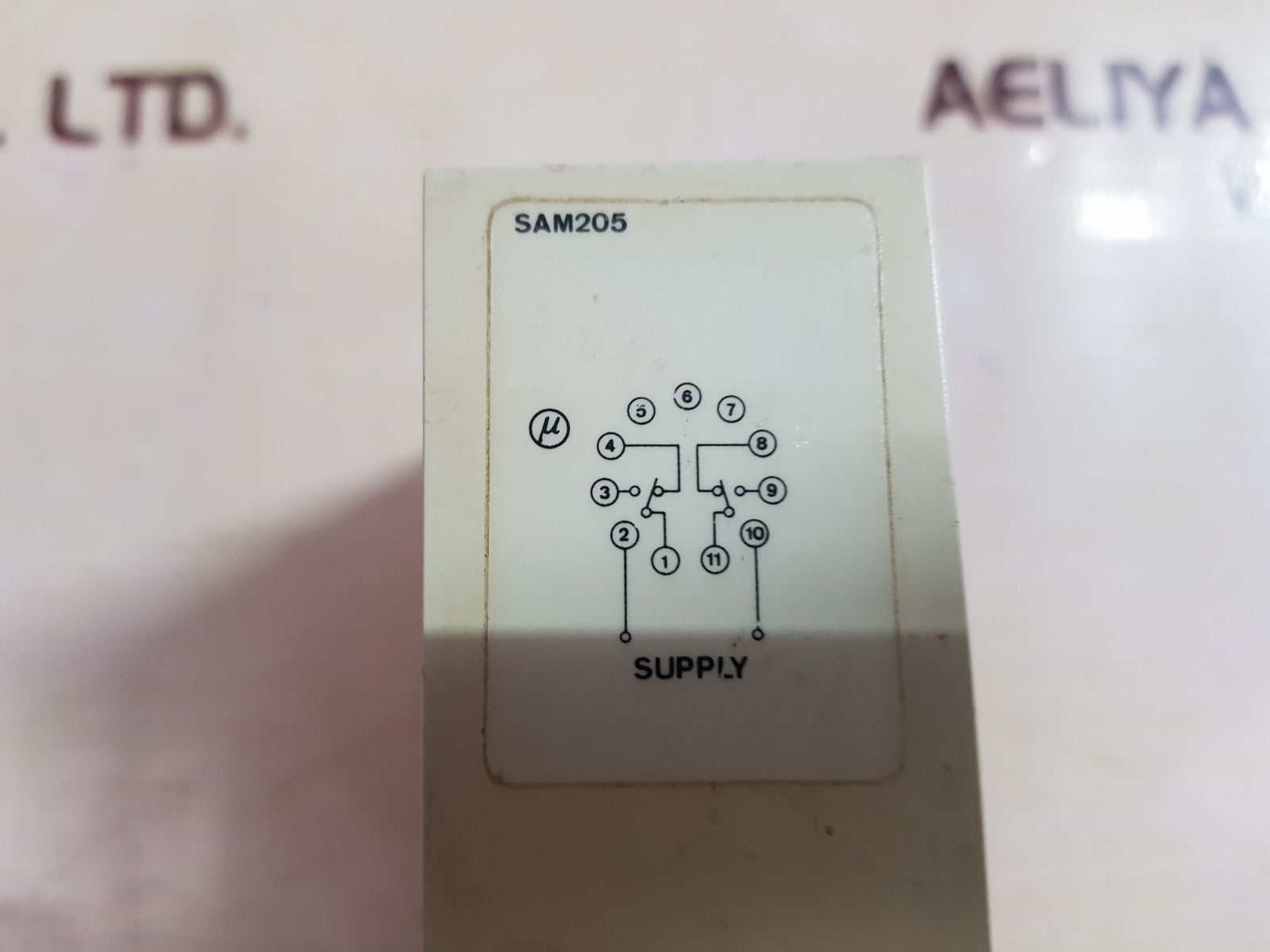 Electromatic s-system sam 205 230 delay on operate with instant contact 0,15-3 s