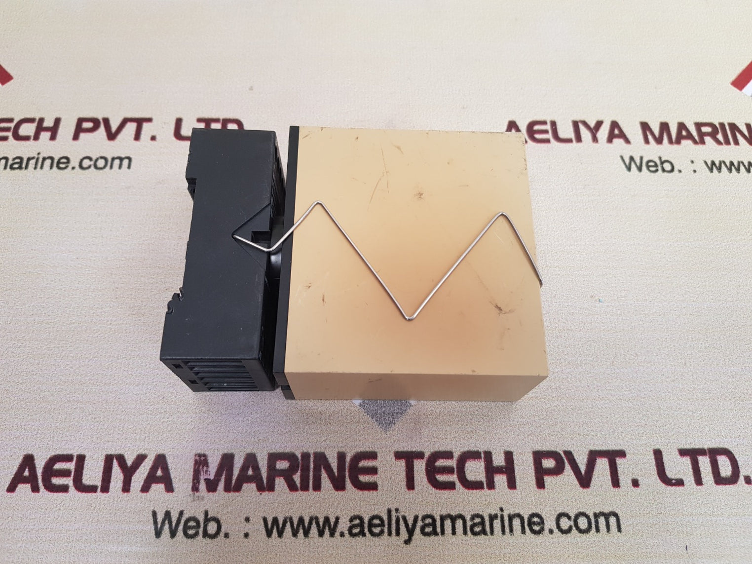 Carlo gavazzi s 1961 156 230 dual level relay