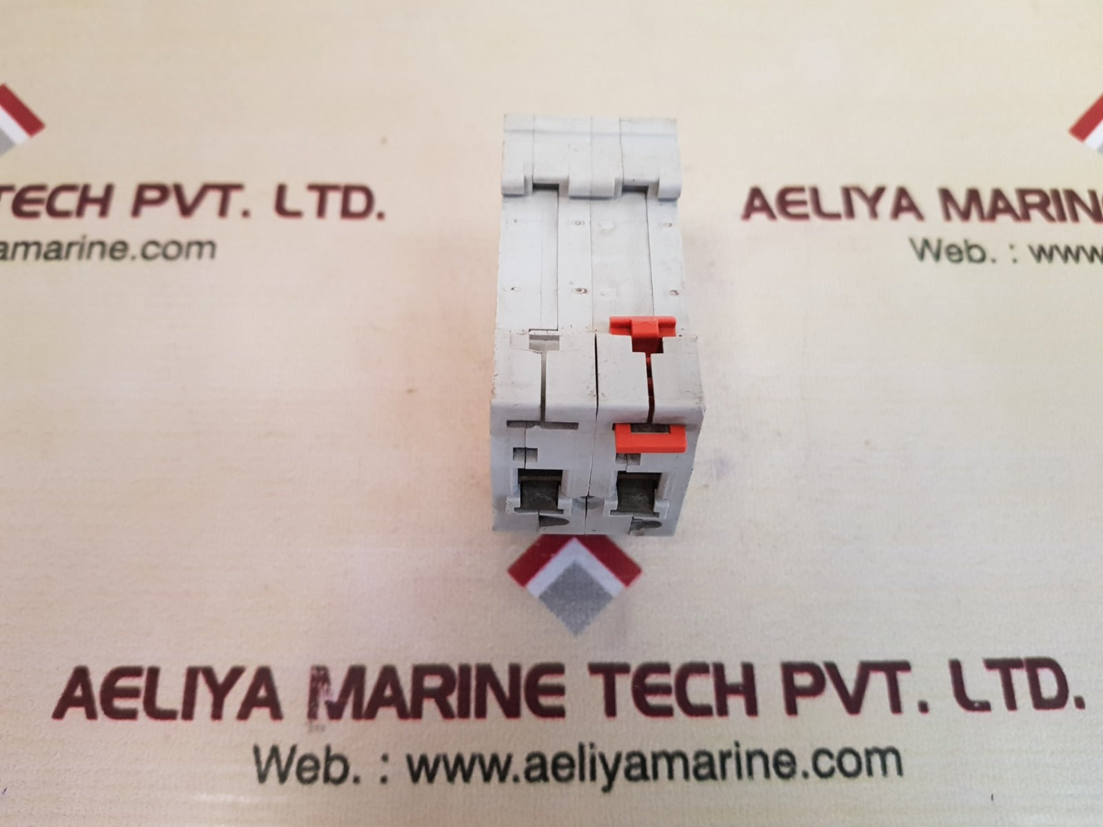 Merlin gerin multi9 c32n 2-pole circuit breaker