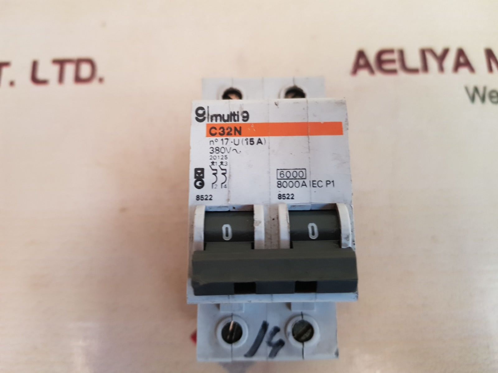 Merlin gerin multi9 c32n 2-pole circuit breaker