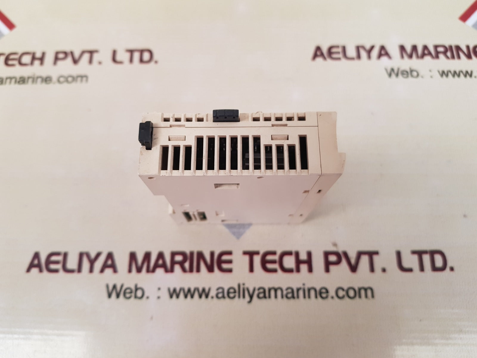 Schneider modicon tm2amm6ht analog i/o module