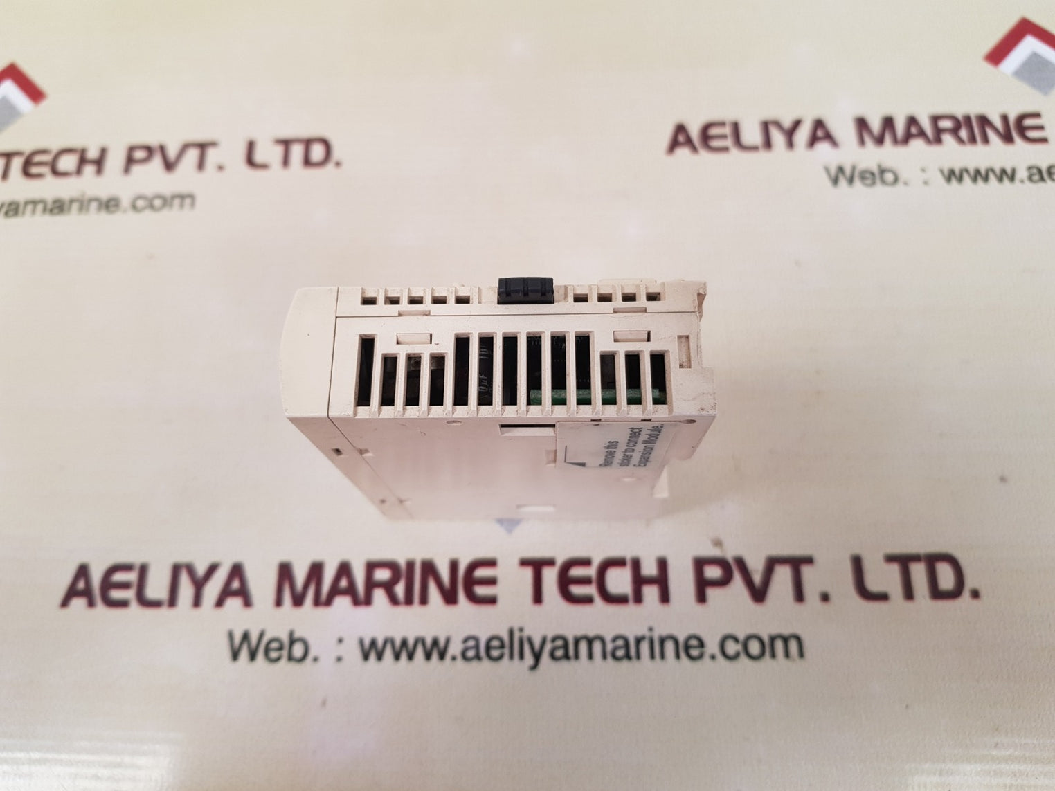 Schneider modicon tm2amo1ht analog output module