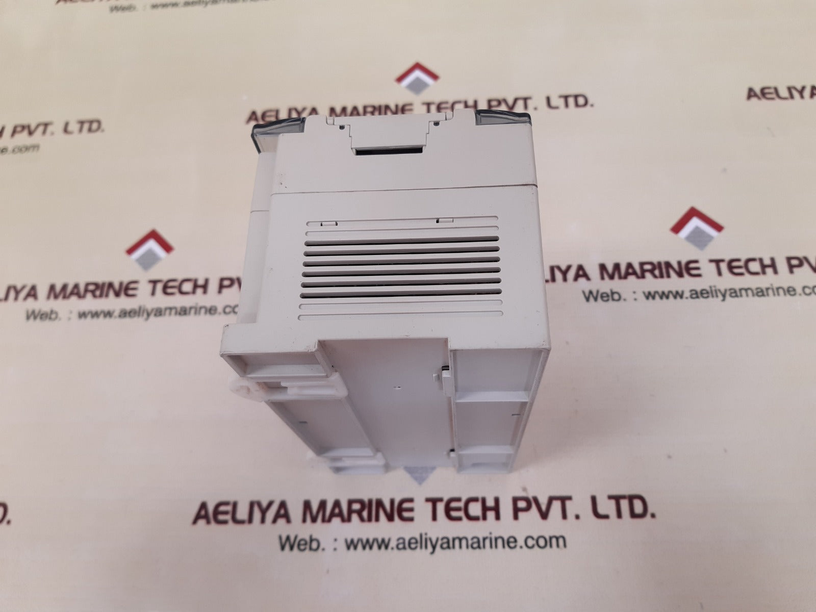 Delta dvp-48eh  programmable controller