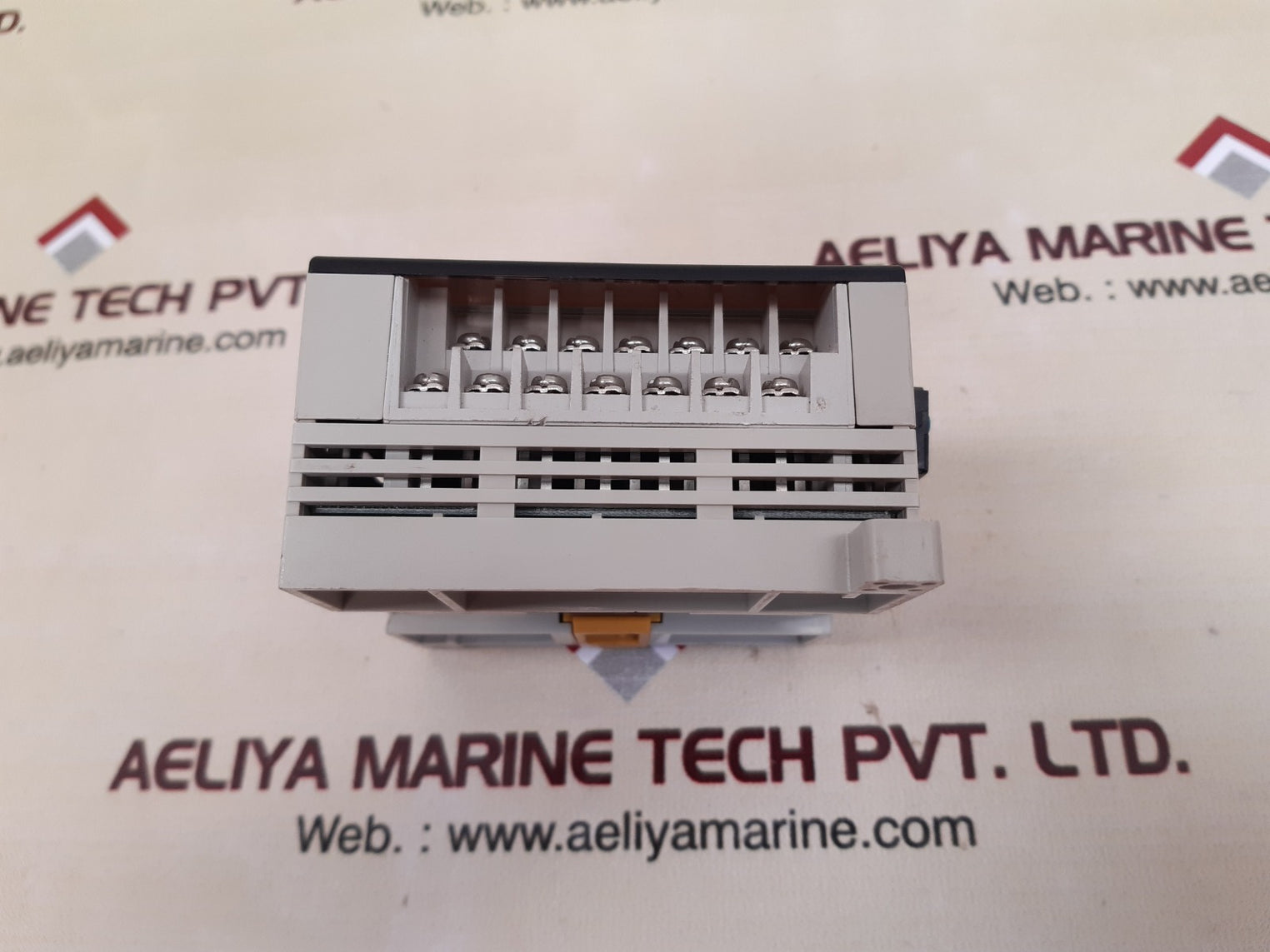 Omron cpm1a-20edr1 in/out unit