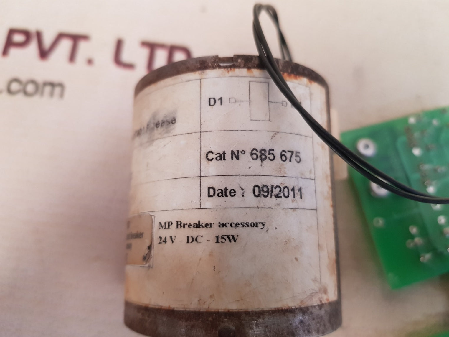 Merlin gerin 685 675 circuit breaker closing coils