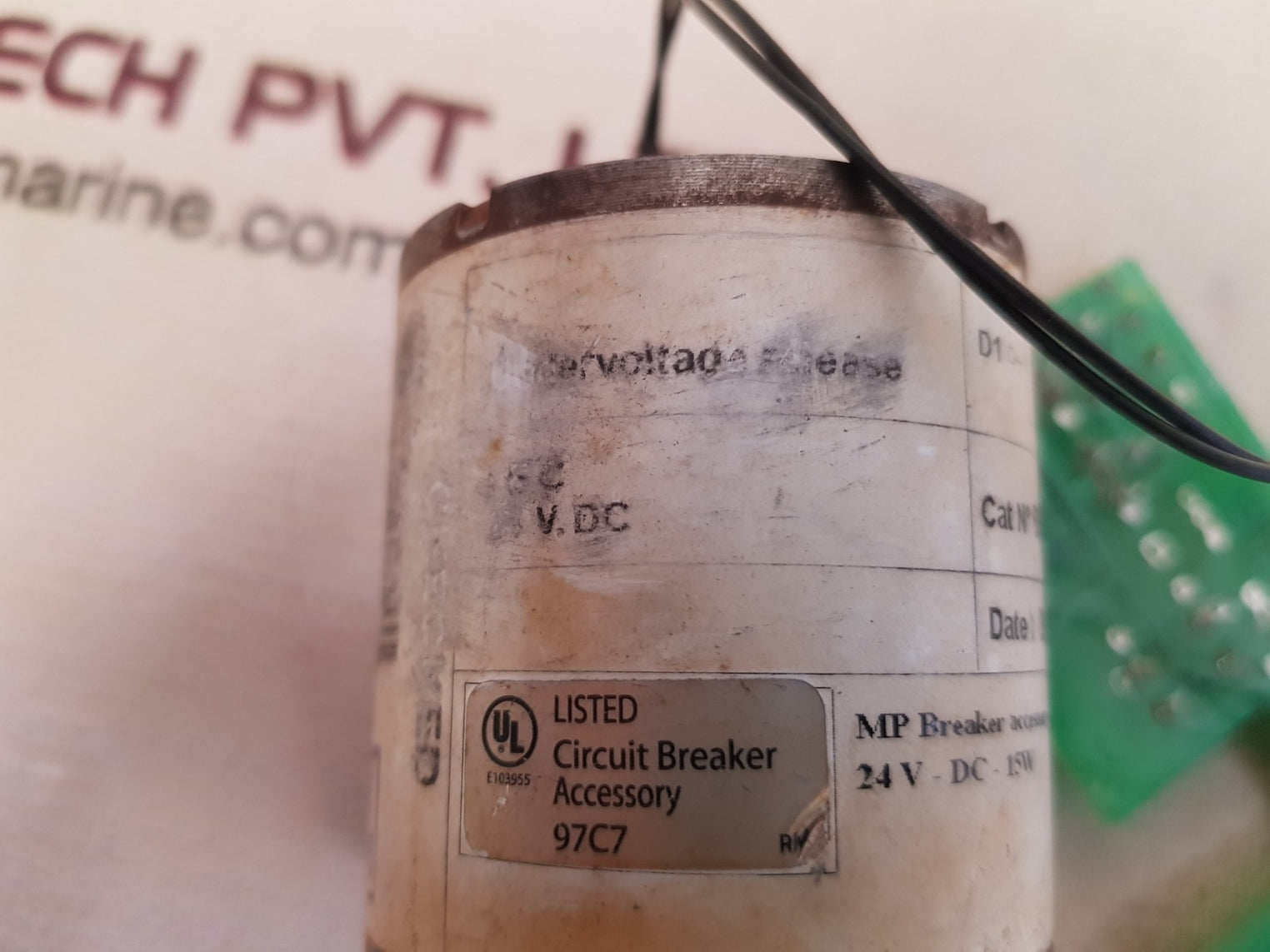 Merlin gerin 685 675 circuit breaker closing coils