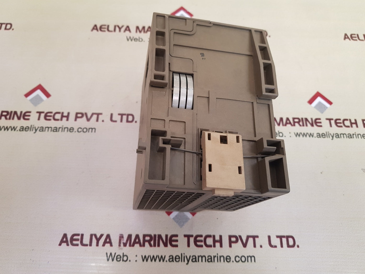 Siemens simatic s5-100u 6es5 100-8ma02 plc unit