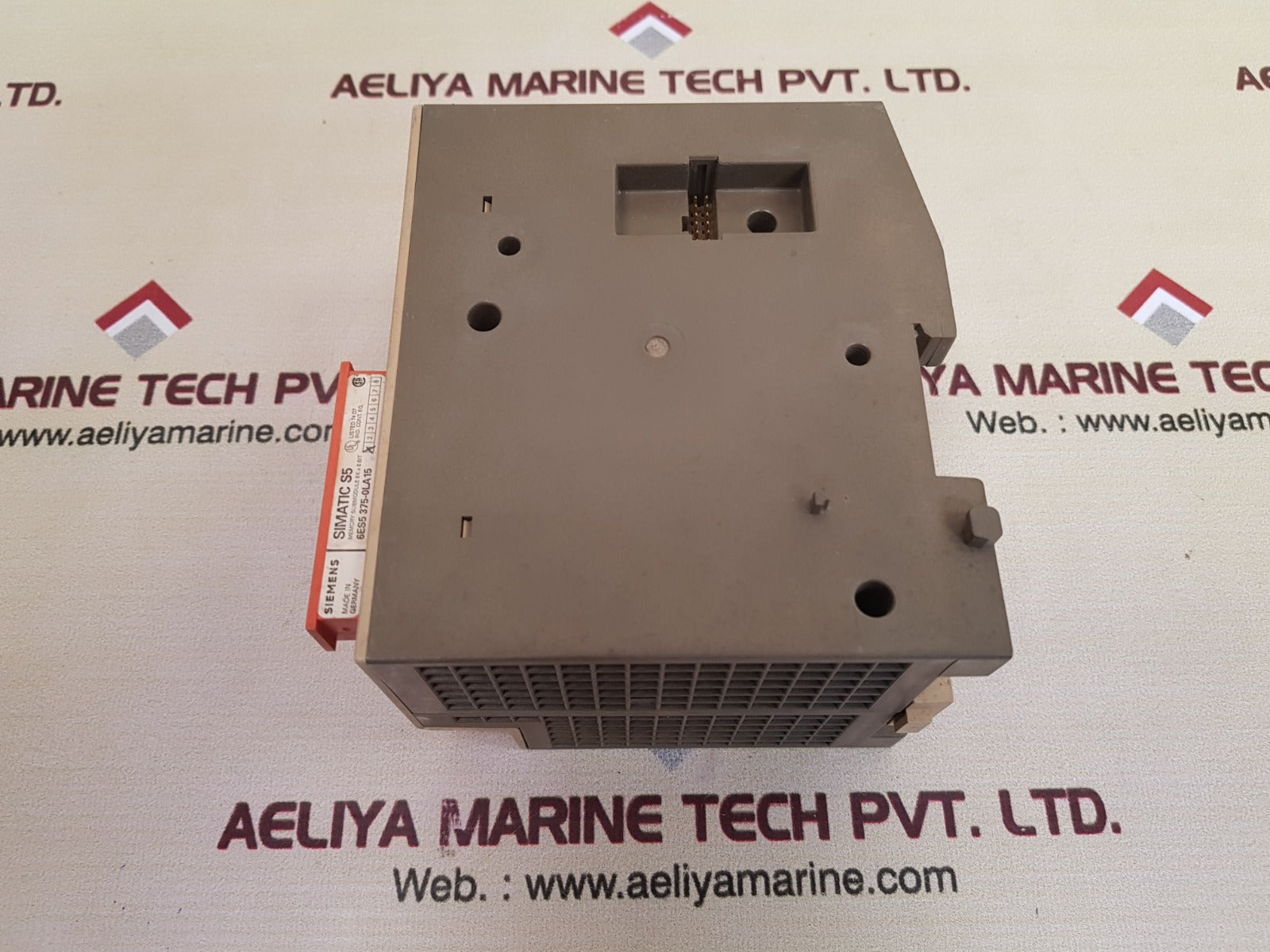 Siemens simatic s5-100u 6es5 100-8ma02 plc unit