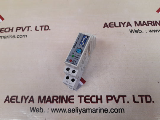 Finder 81.01 time delay relay