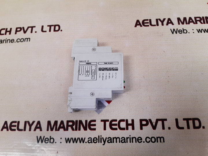 Finder 81.01 time delay relay