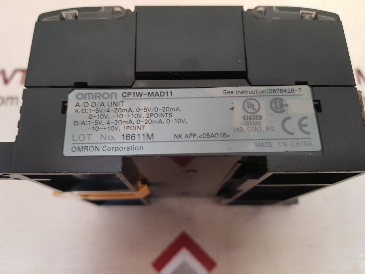 Omron cp1w-mad11 a/d d/a unit 