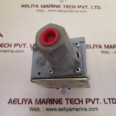 Square d class 9012 adw-4 pressure switch