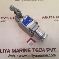 Yamatake-honeywell 1ls9-j micro switch used