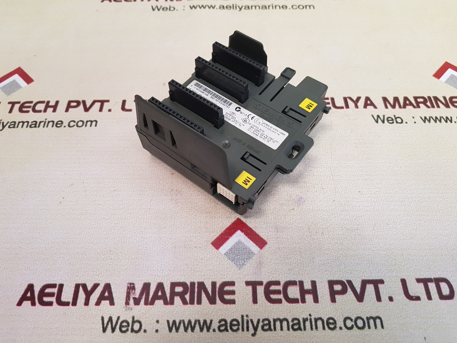 Siemens simatic s7 6es7 195-7hd10-0xa0 bus module