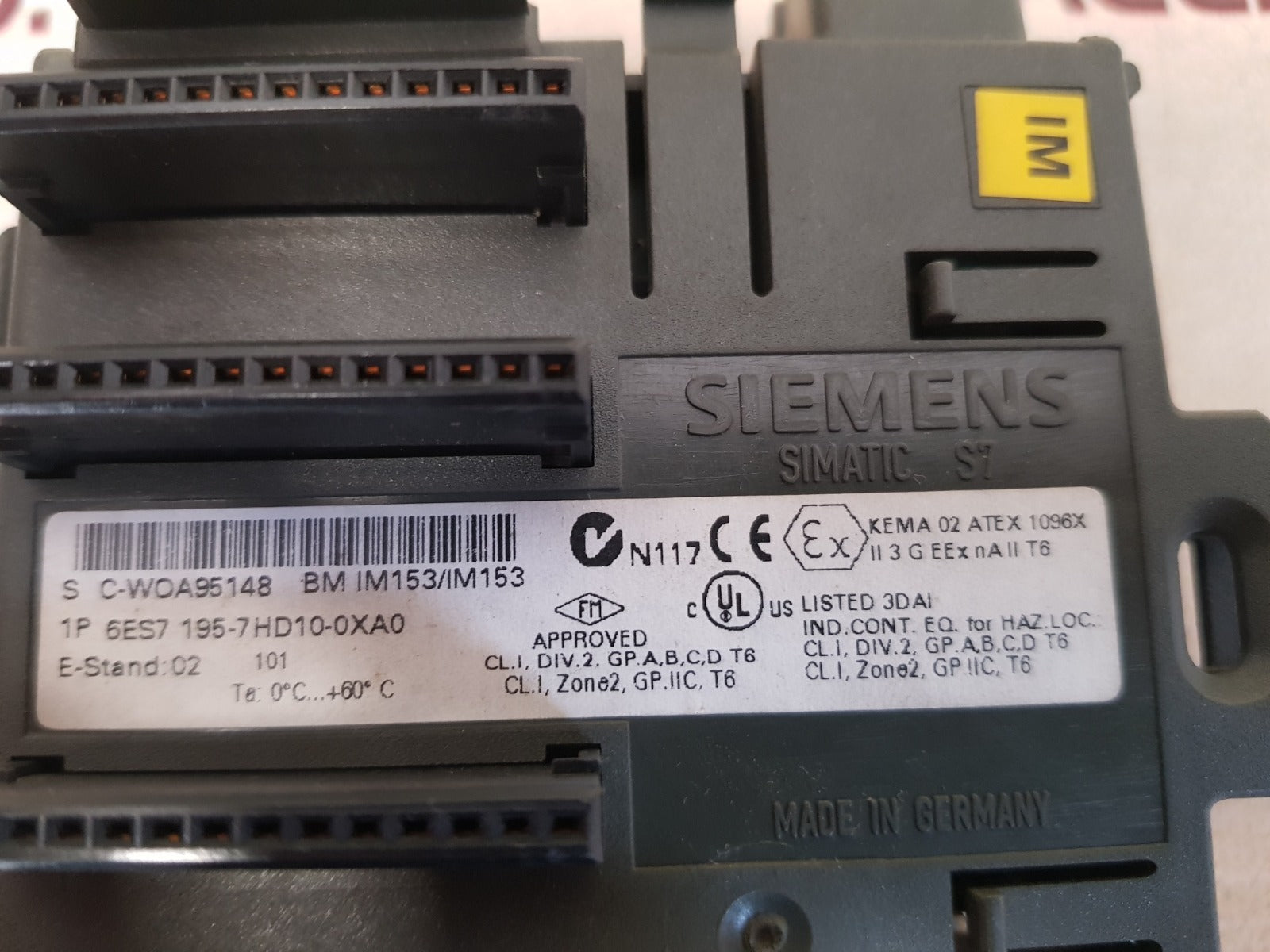 Siemens simatic s7 6es7 195-7hd10-0xa0 bus module