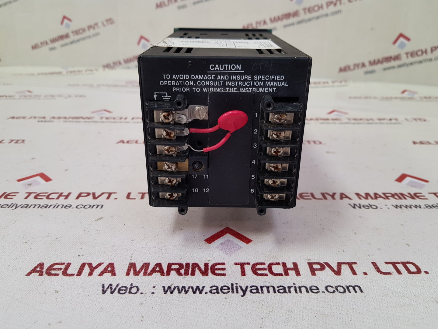 Honeywell dc3005-0-000-1-fm-0111 high limit temperature controller