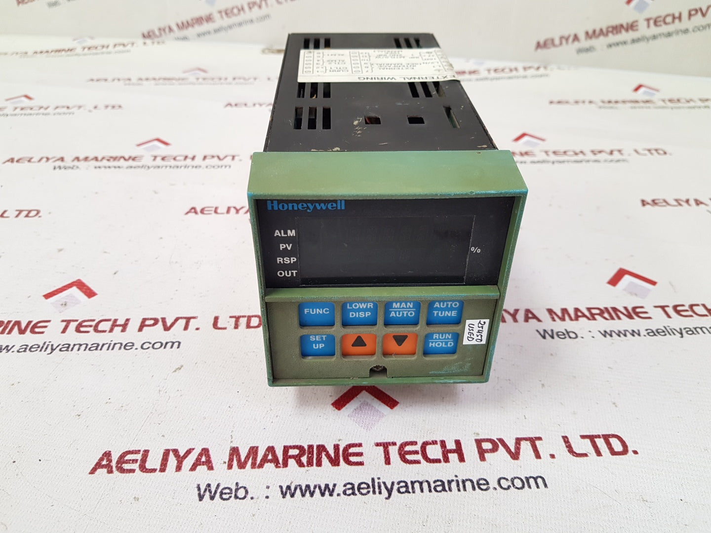 Honeywell dc3003-0-000-1-00-0111 temperature controller