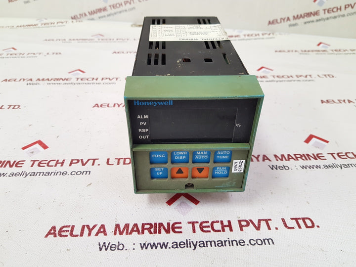 Honeywell dc3003-0-000-1-00-0111 temperature controller
