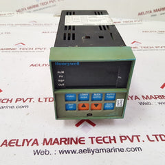 Honeywell dc3003-0-000-1-00-0111 temperature controller