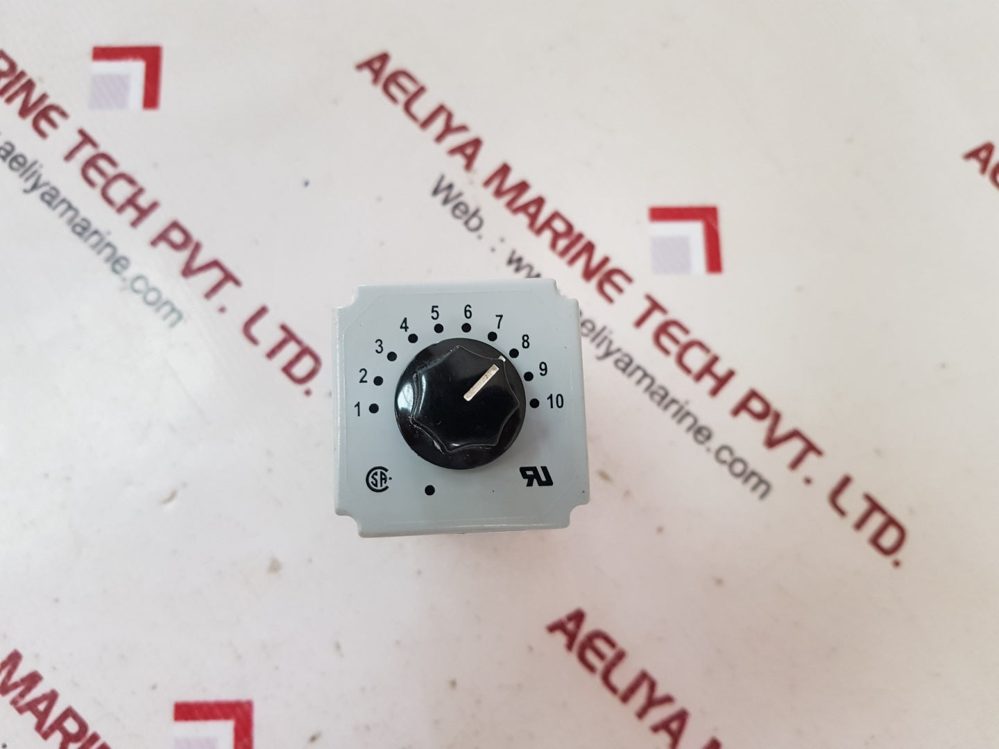 Signaline 330-24v-300s operate delay 
