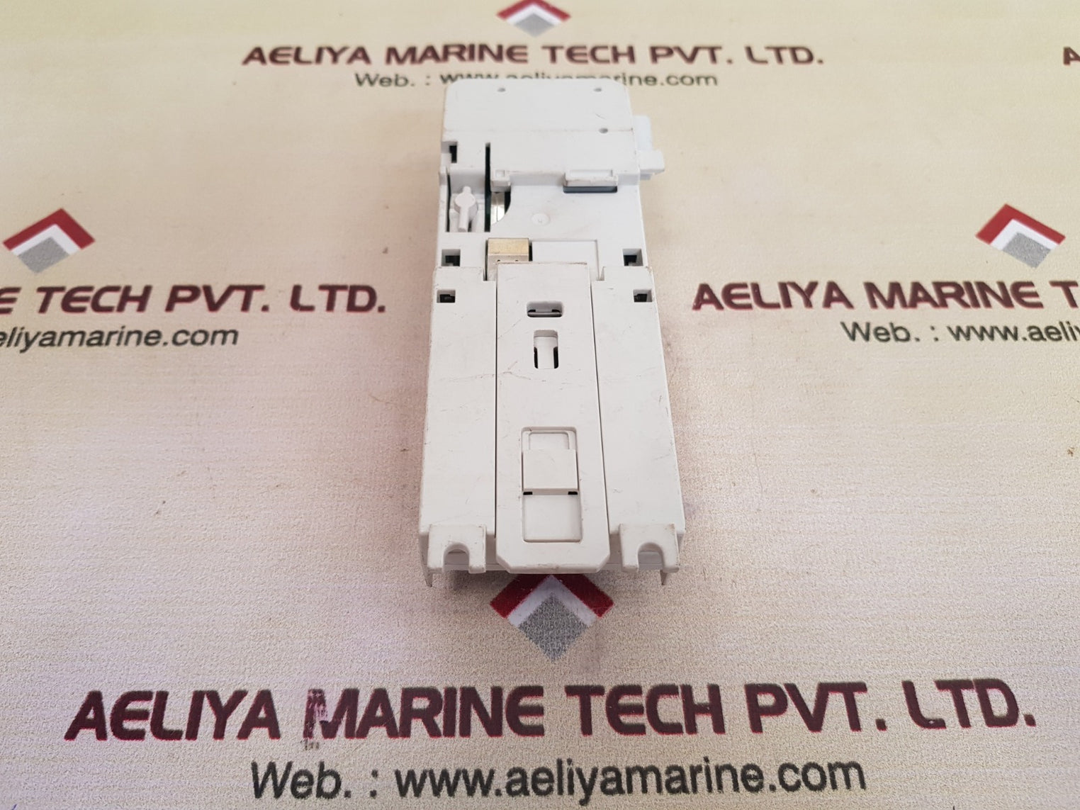 Abb Tu812V1 Compact Module Termination Unit 3Bse013232R1