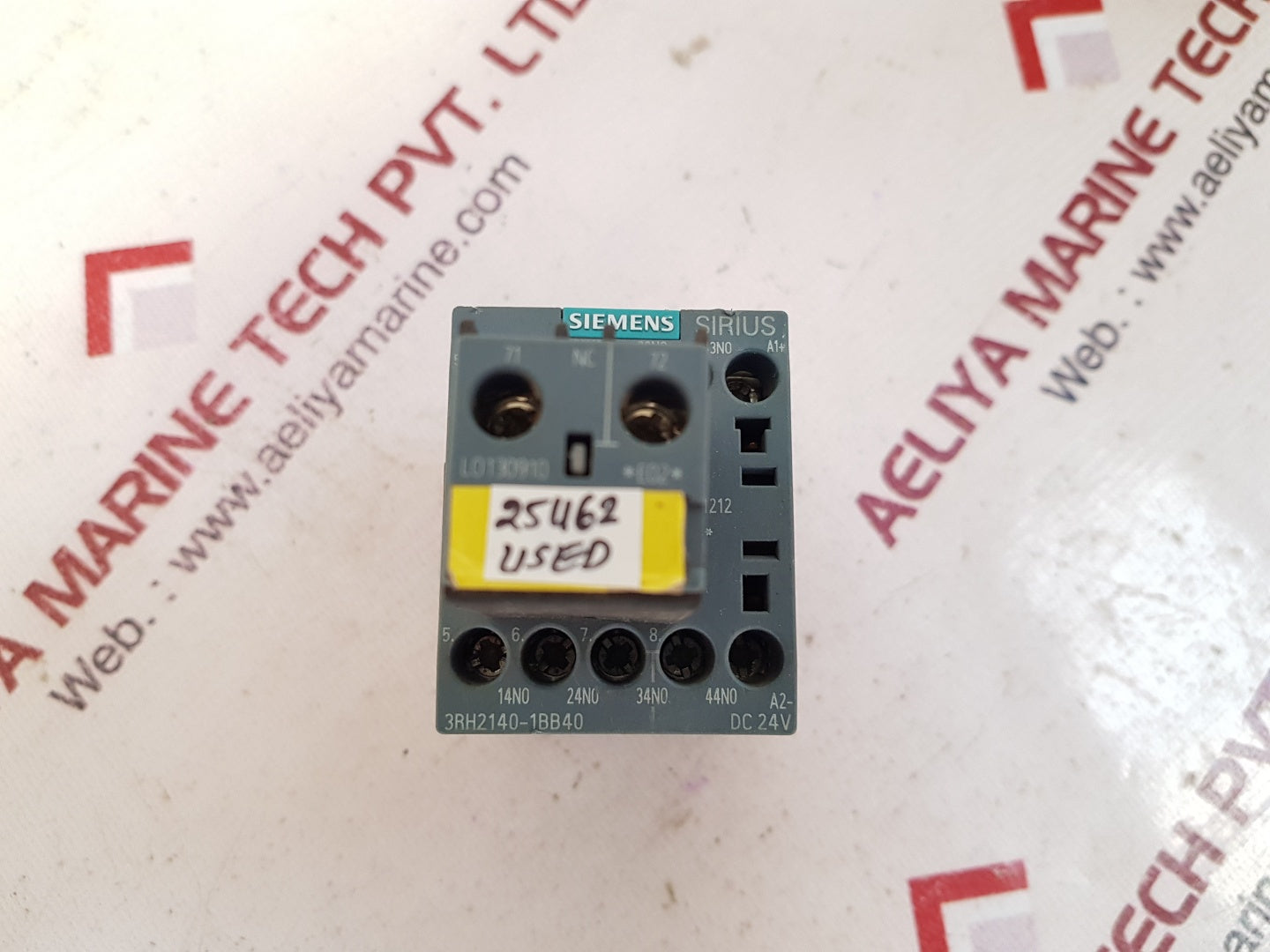 Siemens 3rh2911-1aa01 auxiliary switch with 3rh2140-1bb40 contactor 