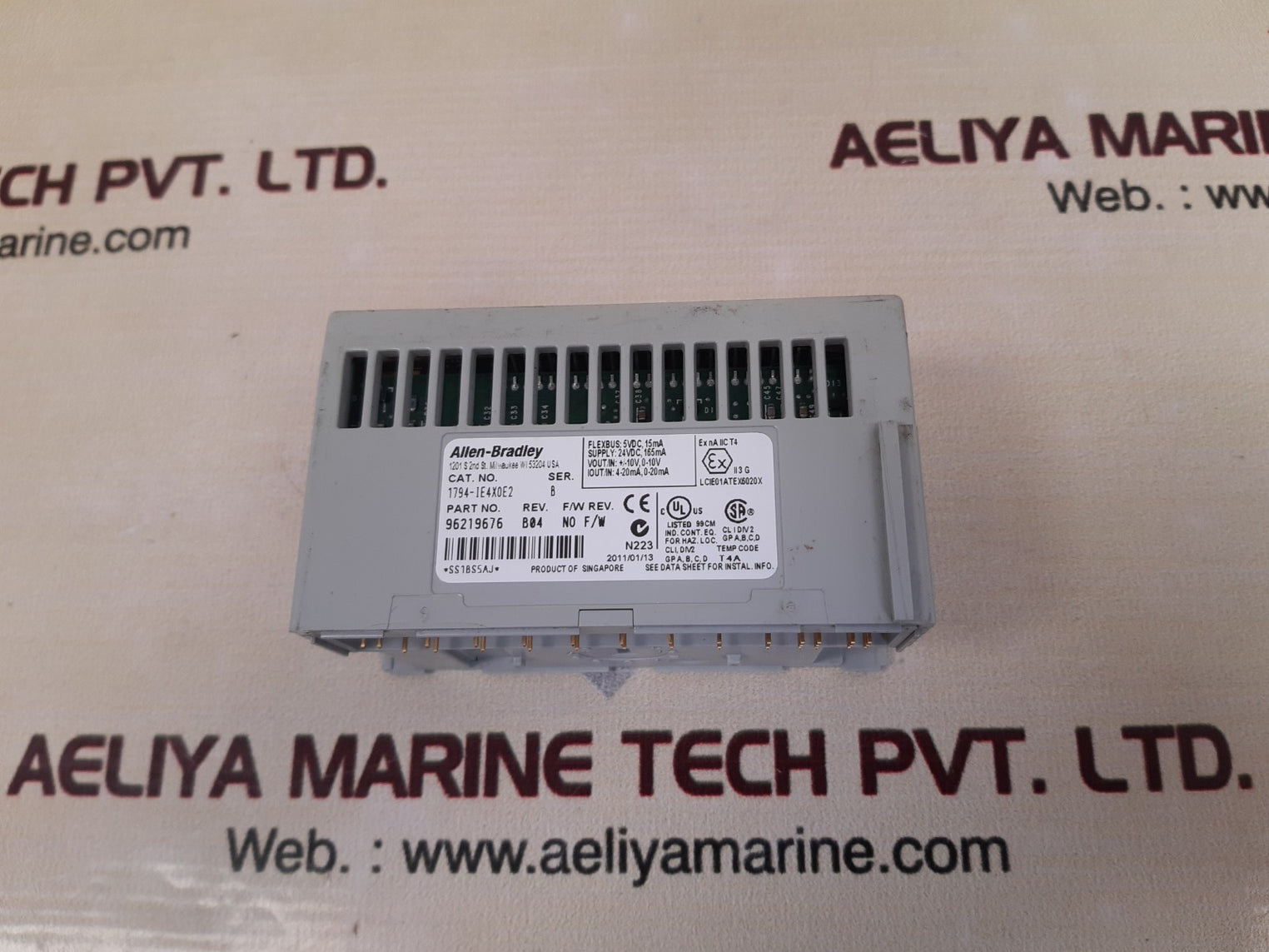 Allen-bradley 1794-ie4x0e2 i/o module ser.b