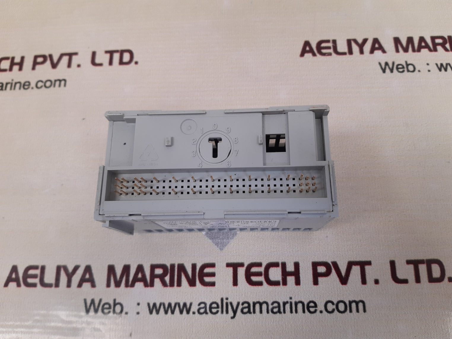 Allen-bradley 1794-ie4x0e2 i/o module ser.b