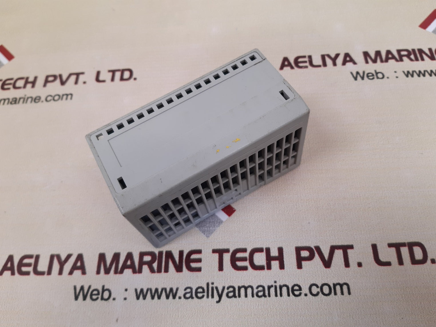 Allen-bradley 1794-ie4x0e2 i/o module ser.b