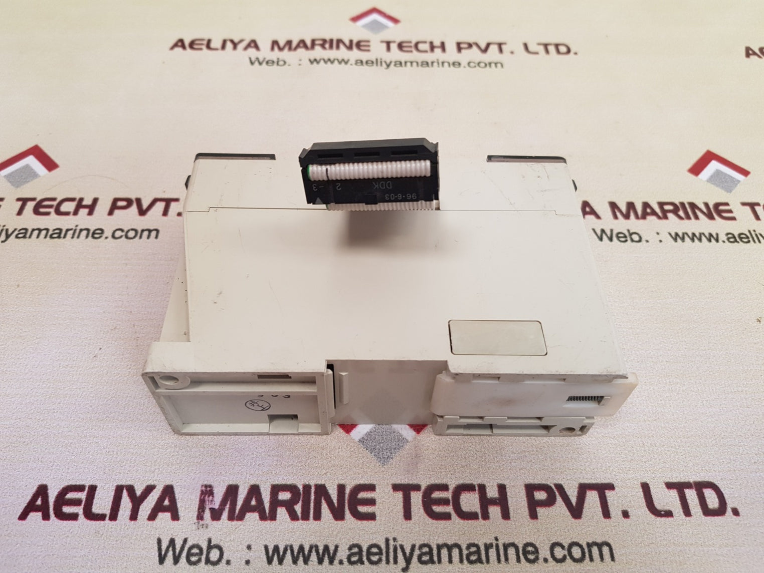 Mitsubishi Fx-8Eyr-es/Ul Programmable Controller Unit 120/240Vac