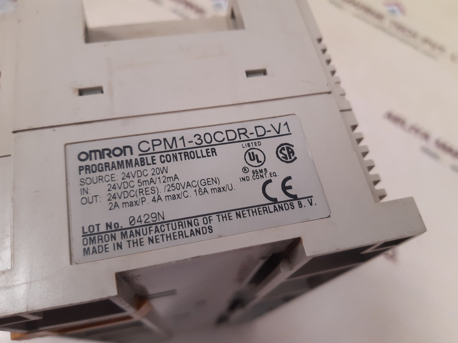 Omron sysmac cpm1-30cdr-d-v1 programmable controller