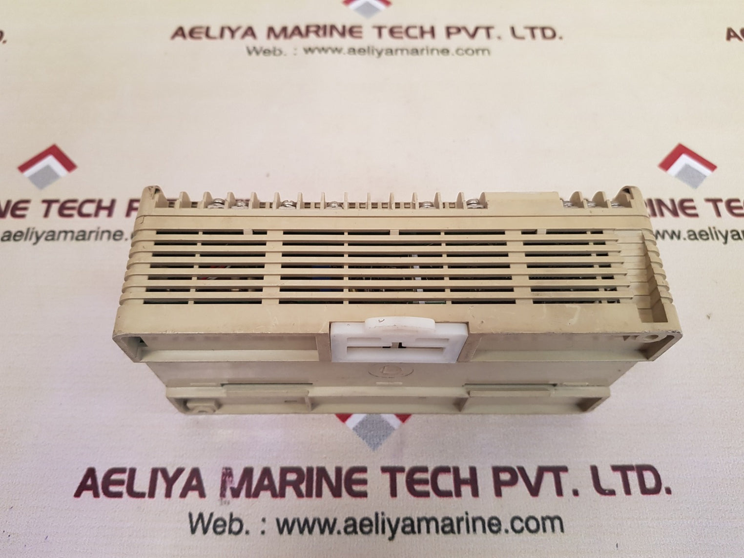 Idec Izumi Micro 3 Fc2A-c24A1 Plc Module 100-240Vac 50/60Hz 30Va