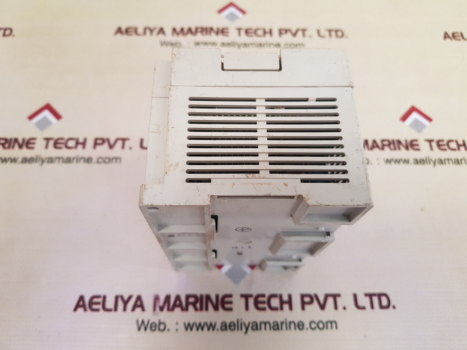 Mitsubishi Fx2N-32Mt-ess/Ul Programmable Controller Module 100-240Vac 50/60Hz