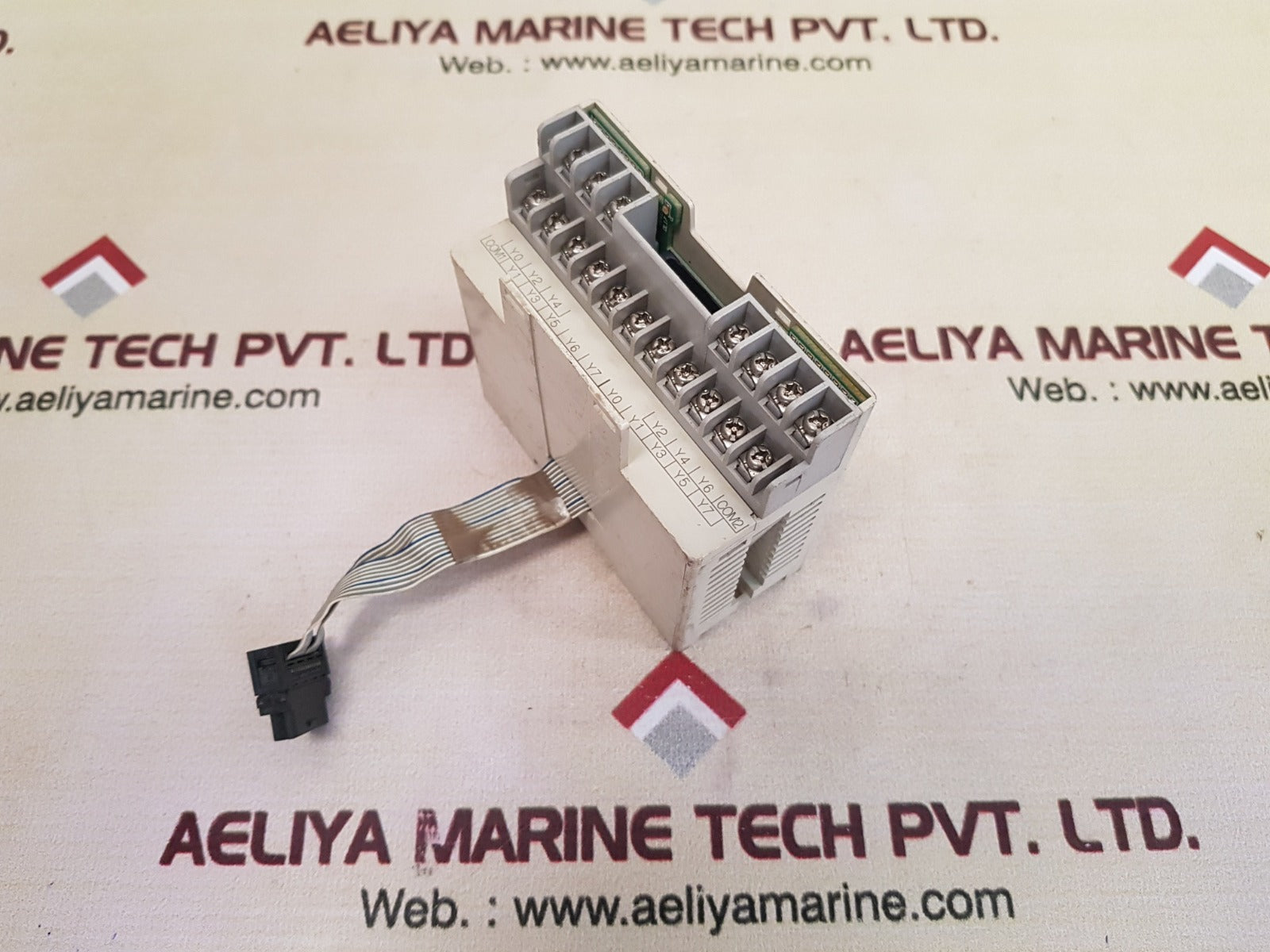 Mitsubishi Electric Fx2N-16Eyr-es/Ul Programmable Controller 30Vdc/240Vac