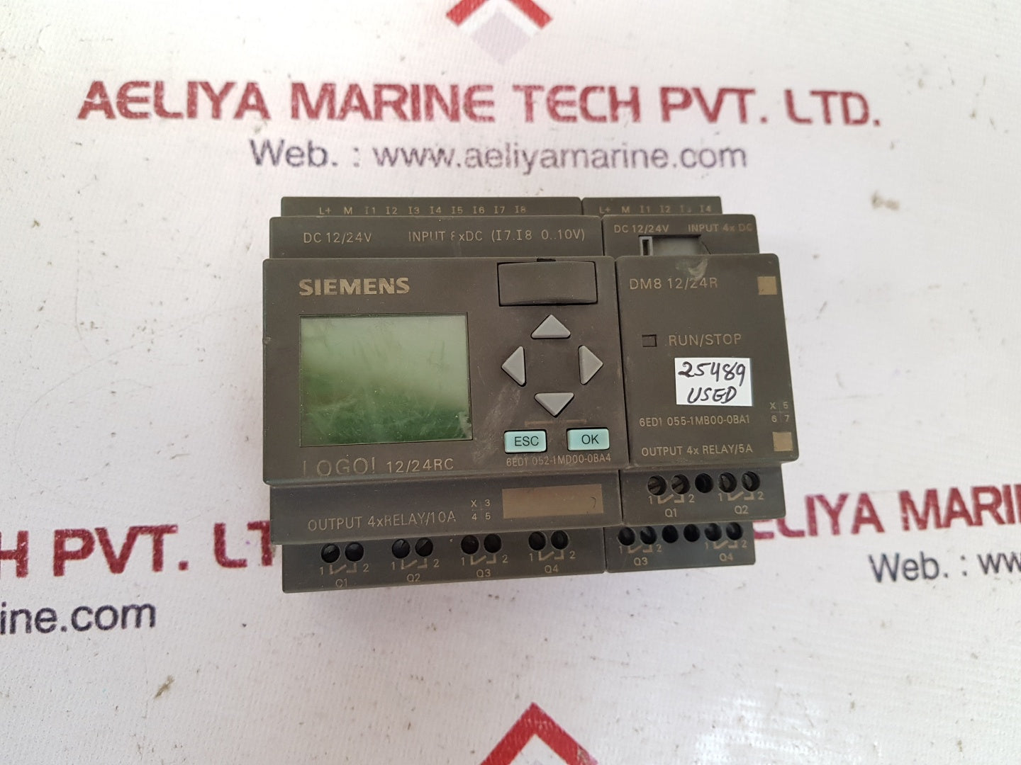 Siemens 6ed1 052-1md00-0ba4 logic module with 6ed1 055-1mb00-0ba1 expansion module