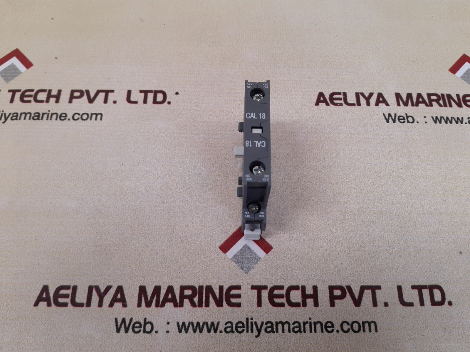 Abb cal18-11 auxiliary contact 1sfn010720r1011 New One