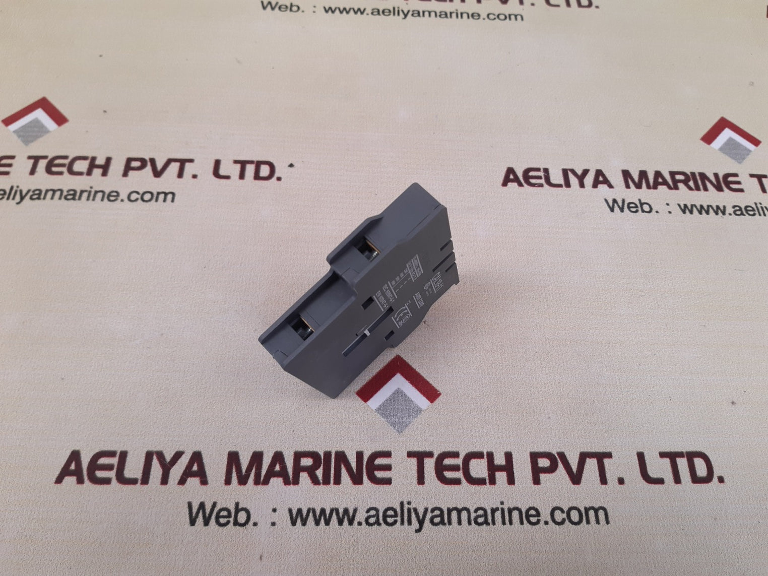 Abb cal18-11 auxiliary contact 1sfn010720r1011 New One