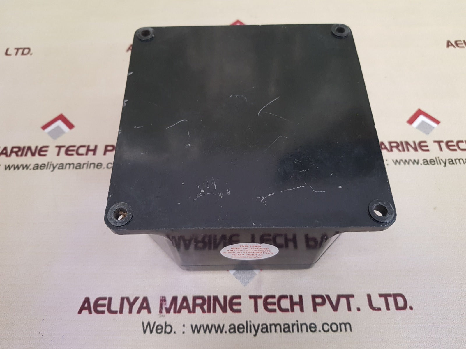 Hawke international pl615 junction box 20a/2.0a