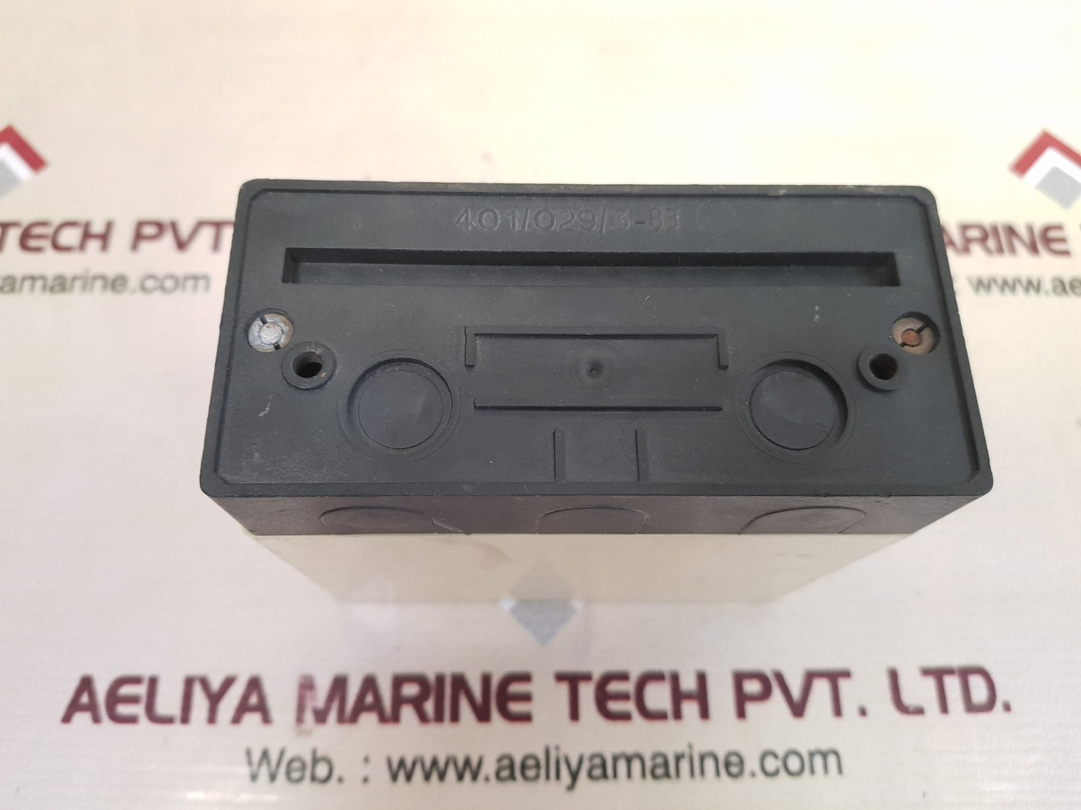 Honeywell r4343 e1014 flame detector relay 230vac 50/60hz