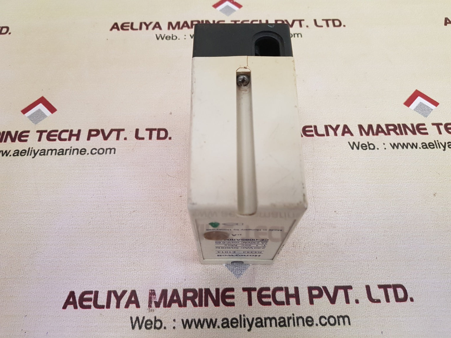 Honeywell r4343 e1014 flame detector relay 230vac 50/60hz