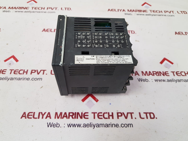 Yokogawa ut37e temperature controller 100-240vac 50/60hz(Body Damage)