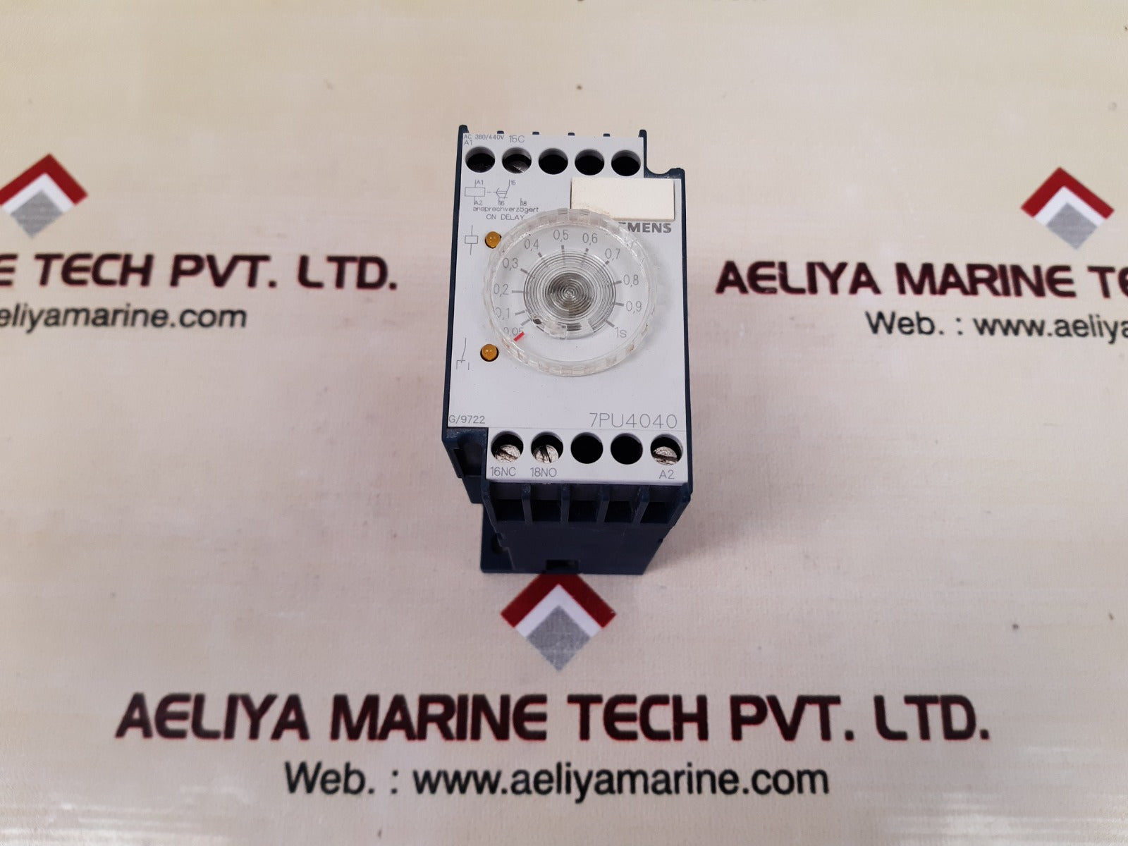 Siemens 7pu4040-0at20 on delay timer