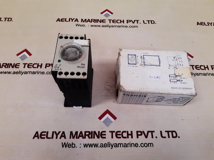 Siemens 7Pu2040-7An20 Time Delay Relay 220-240V