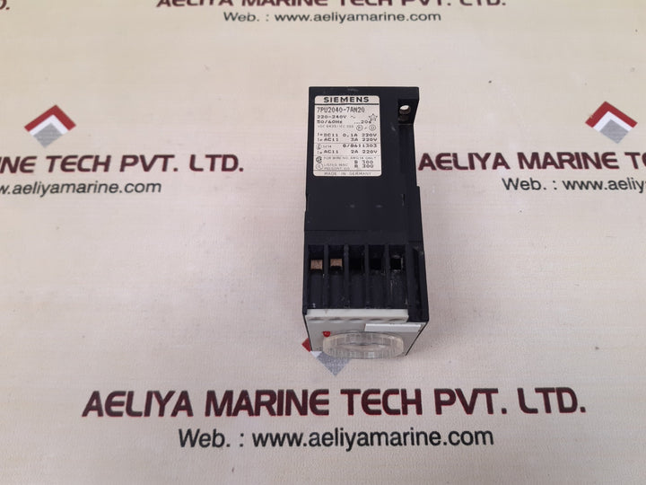 Siemens 7Pu2040-7An20 Time Delay Relay 220-240V