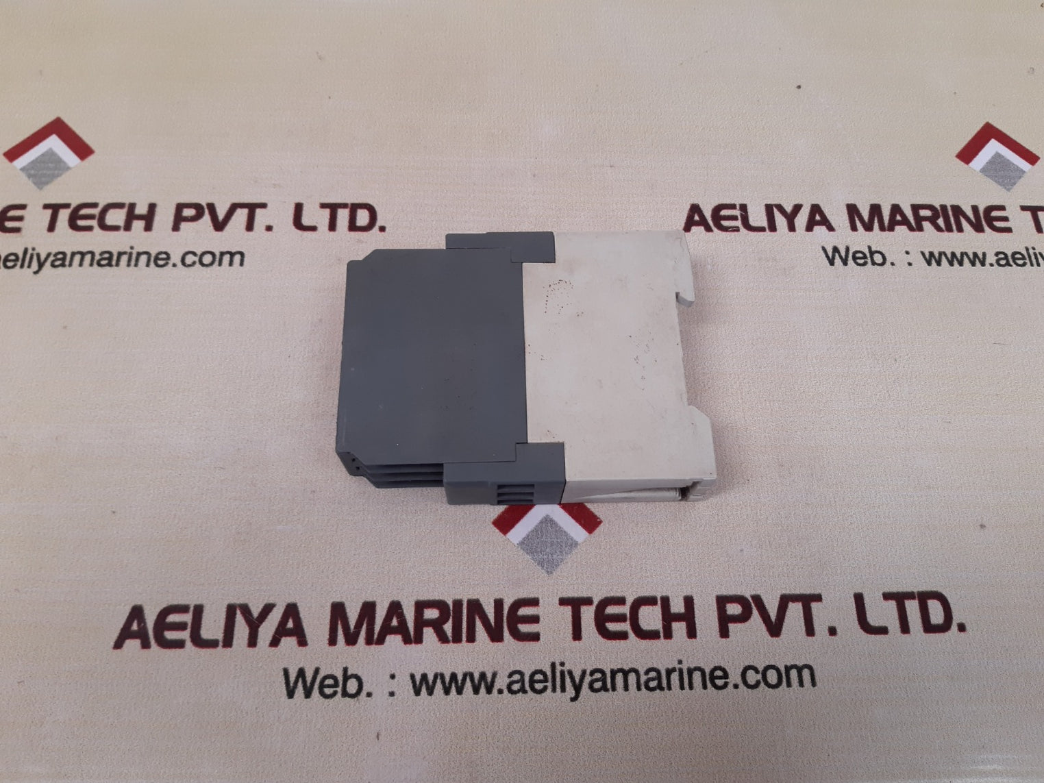 Abb ct-ers.21 time relay on-delay 1svr630100r0300